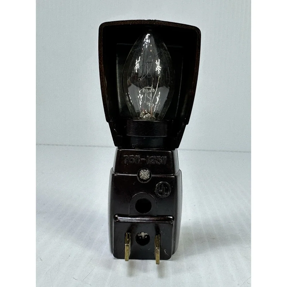 Vintage GEM Brown Bakelite Bathroom Kids Kitchen Night Lights Starburst Works